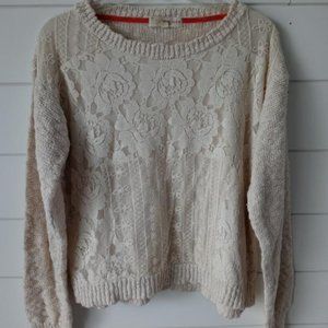 Size Large Rewind (from Kohls) Women's Sweater. Cream Color. Good Condition!